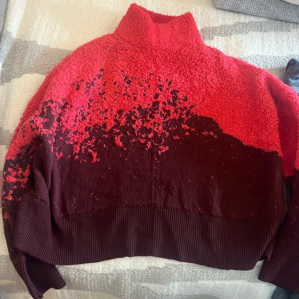 2023 Lululemon turtleneck sweater